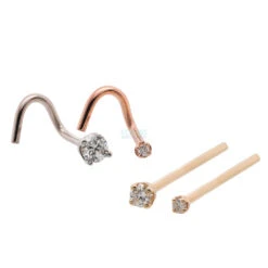 Four Prong Nostril Screw In Gold With DIAMOND