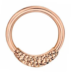 "Hammered Janna" Seam Ring In Gold